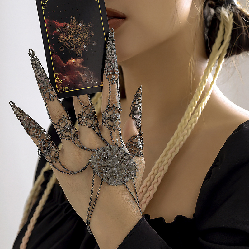 Women Accessories Dubai - สร้อยข้อมือเล็บ Punk Goth Dubai แบบสวมนิ้วแบบกลวงของอินเดียสร้อยข้อมือสำหรับใส่แต่งงาน Punk
