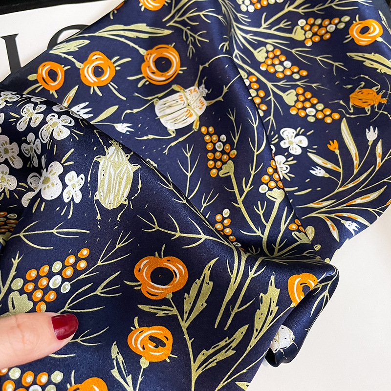 ผ้าพันคอไหมแท้ 100% แฟชั่นปี 2 - Silk Scarf Square บทวิจารณ์และราคา
